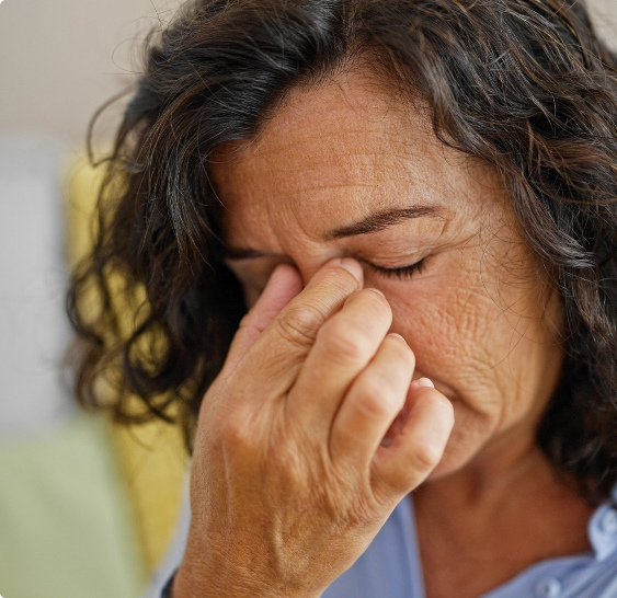 Woman having headache